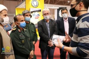 بازدید از نمایشگاه مقابله با کرونا6