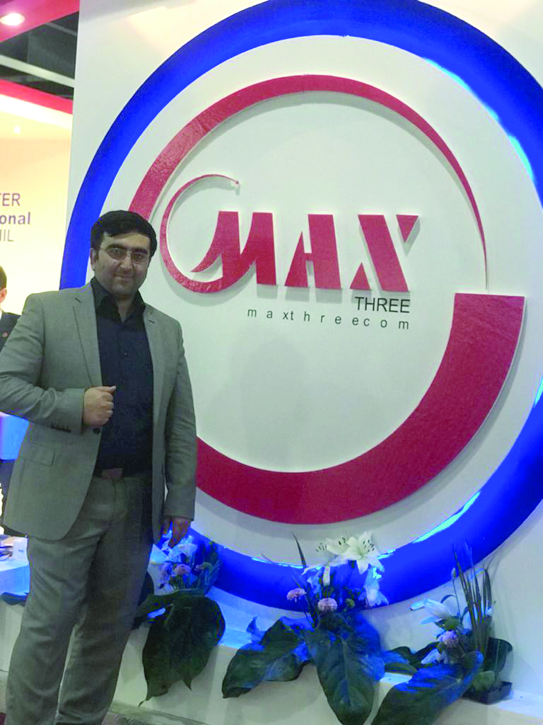 مدیرعامل شرکت مکث